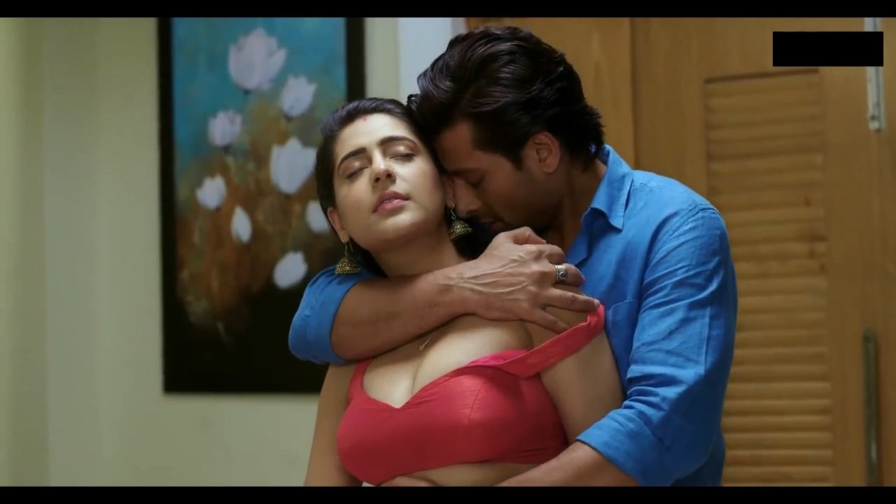 Shiny dixit hot in tadap